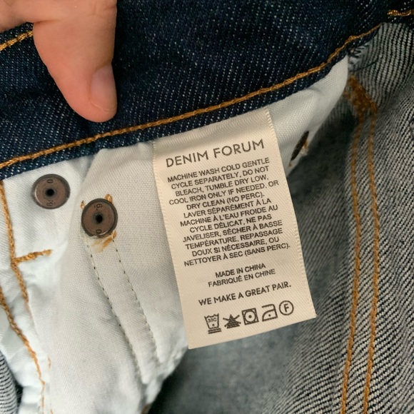 Aritzia Denim Forum “The Yoko High Rise Slim” Jeans, size 25 - Picture 5 of 5